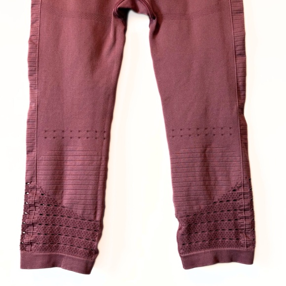 Gymshark Energy Seamless Crop Leggings Plum Size S - Picture 9 of 9